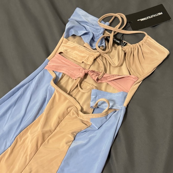 PrettyLittleThing Strapless Cream and Blue Jumpsuit - Picture 5 of 6